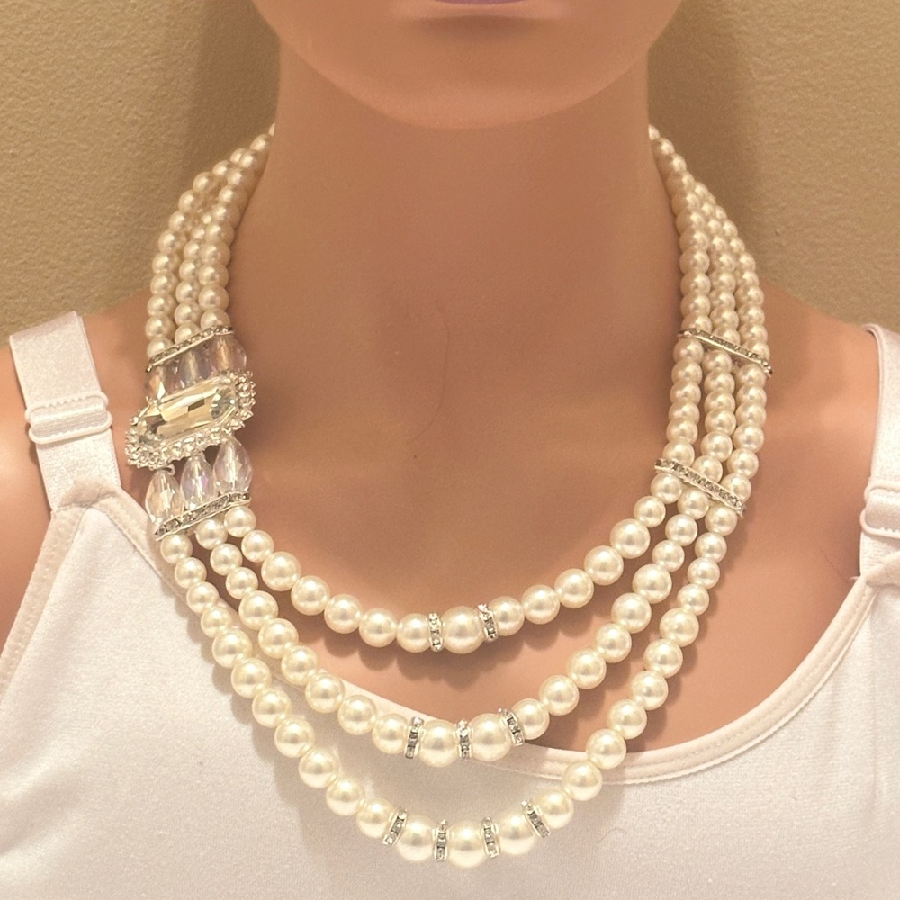 Pearl Statement Necklace Set - image 2